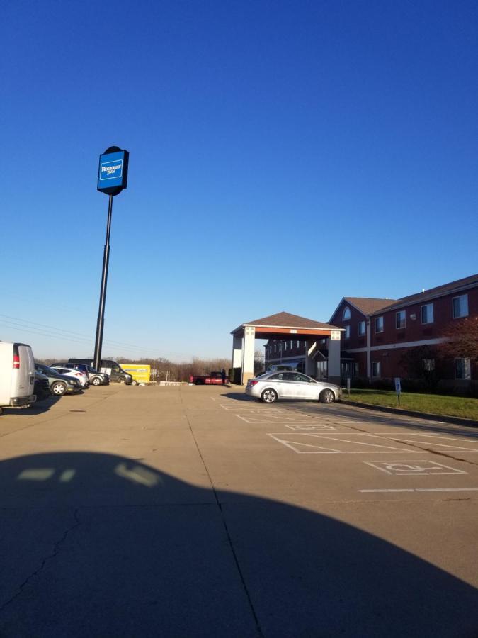 Rodeway Inn Urbana Champaign University Area Екстериор снимка