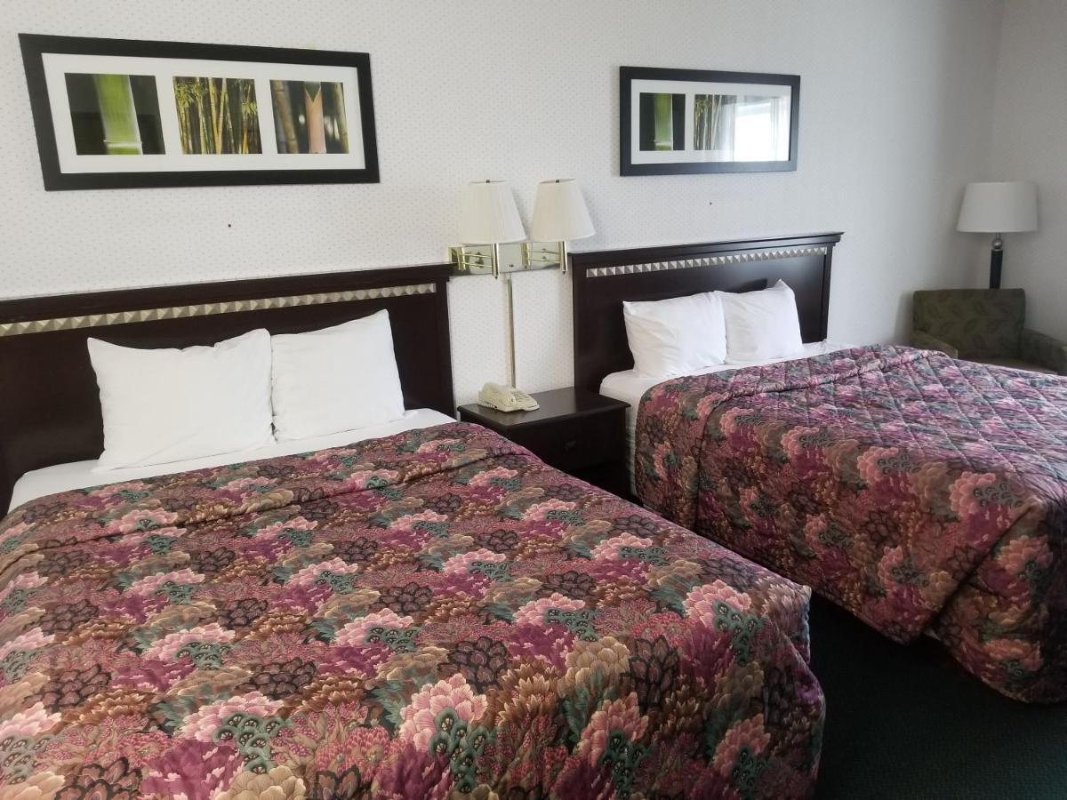 Rodeway Inn Urbana Champaign University Area Екстериор снимка