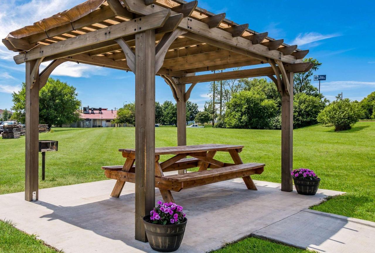 Rodeway Inn Urbana Champaign University Area Екстериор снимка