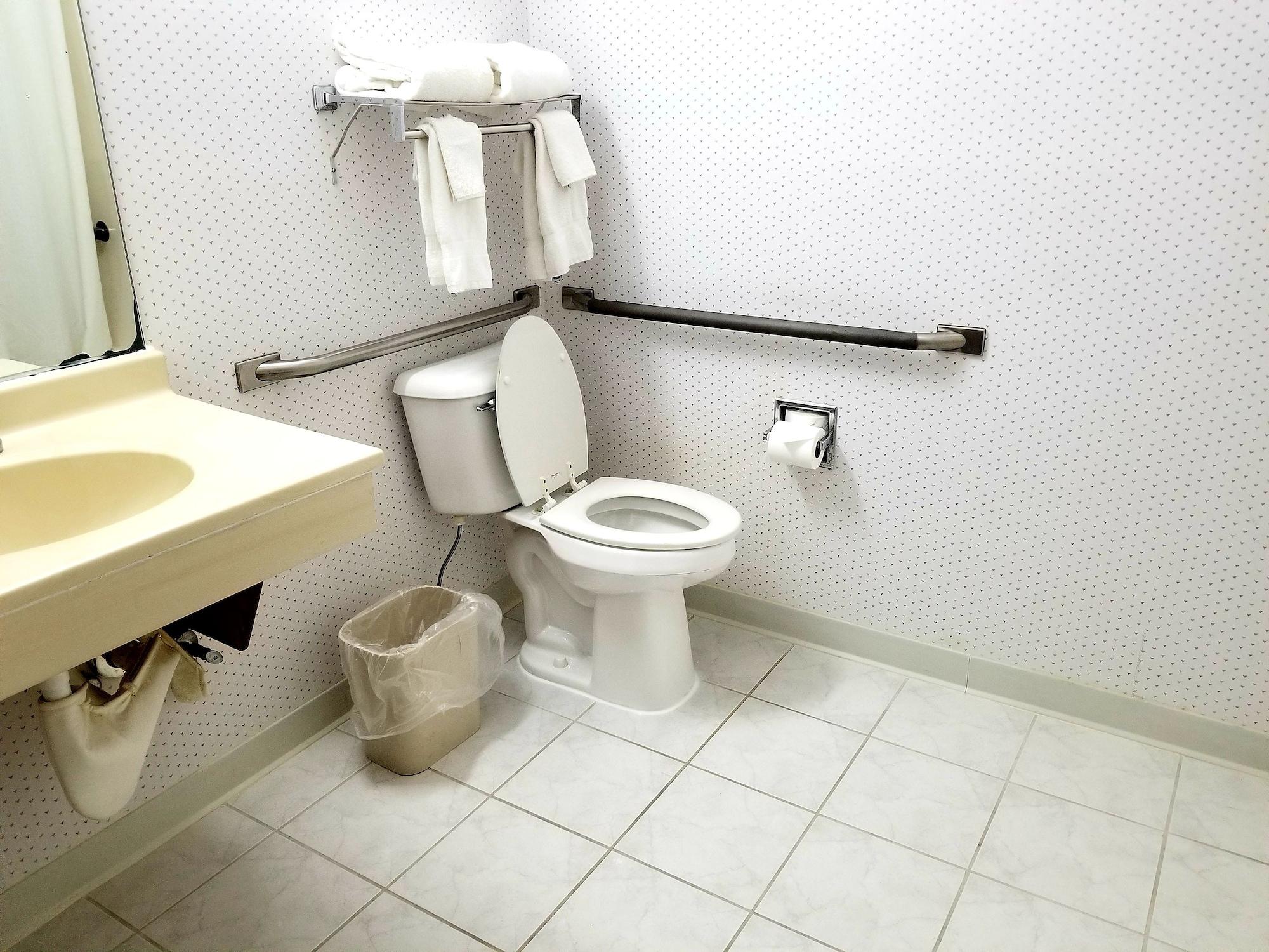 Rodeway Inn Urbana Champaign University Area Екстериор снимка