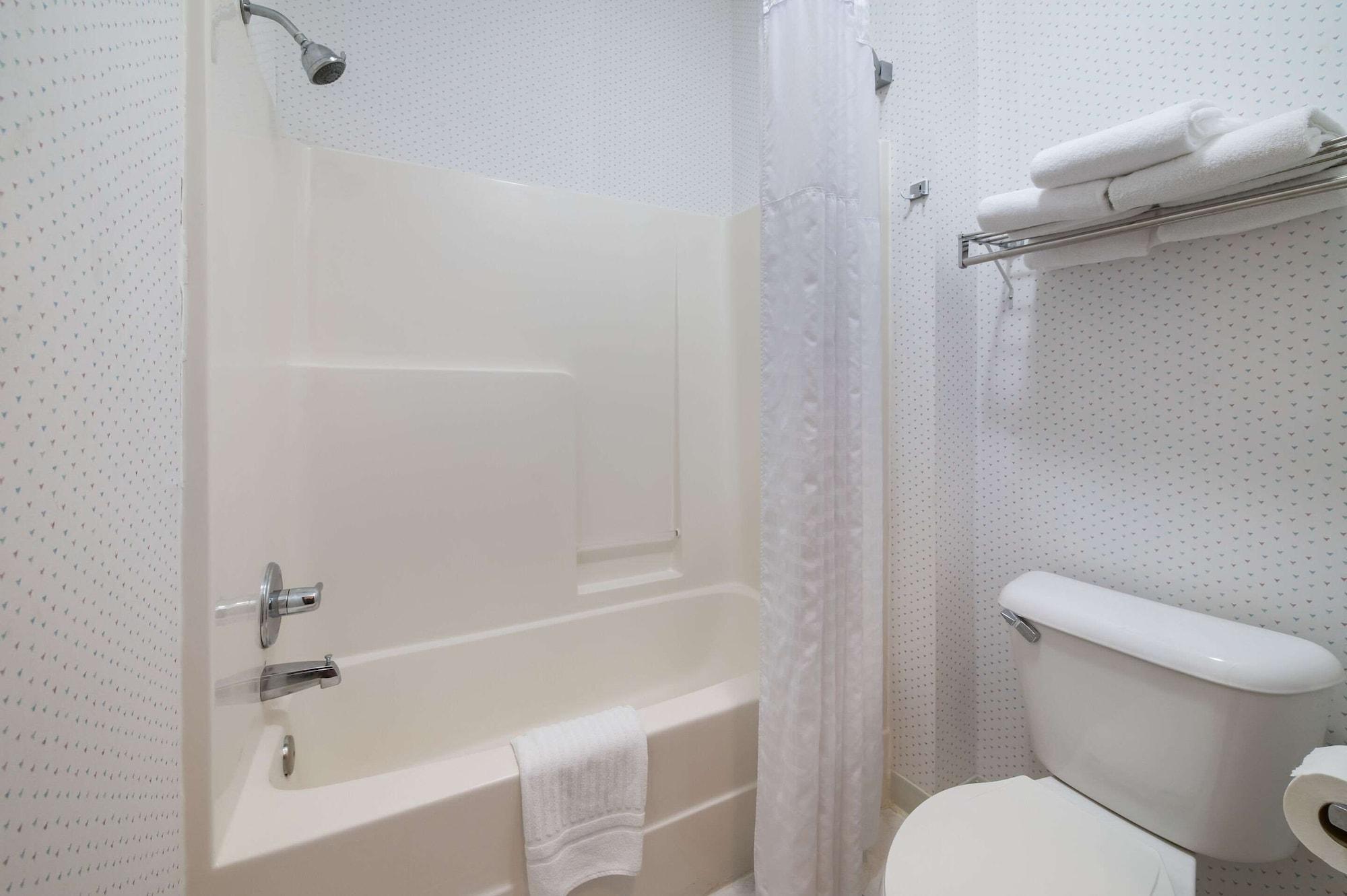 Rodeway Inn Urbana Champaign University Area Екстериор снимка