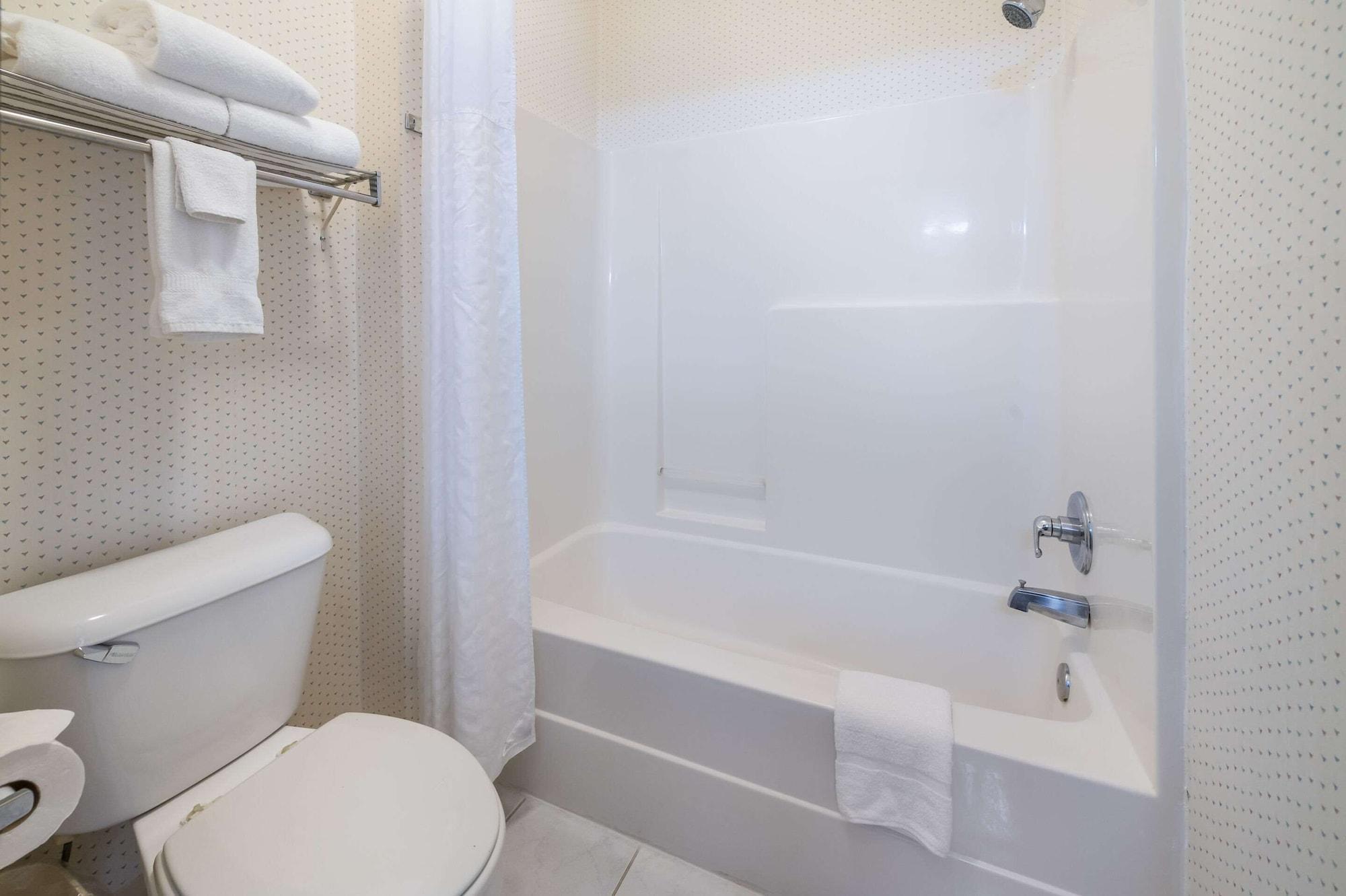 Rodeway Inn Urbana Champaign University Area Екстериор снимка